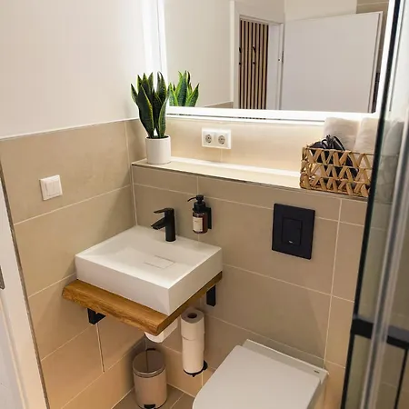 Rehberg 14 Og Panorama Balkon Pool Sauna Apartman *